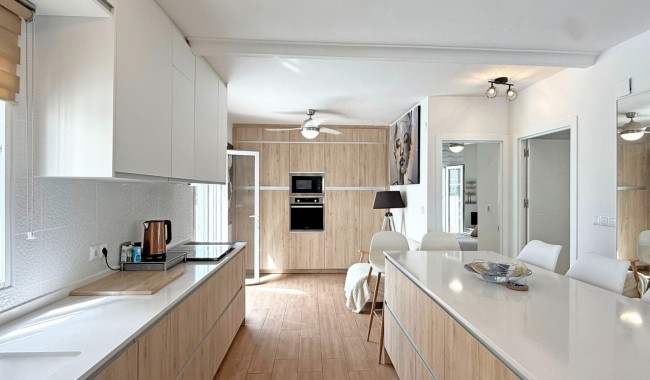 Begagnad - Villa - Orihuela Costa - Villamartín