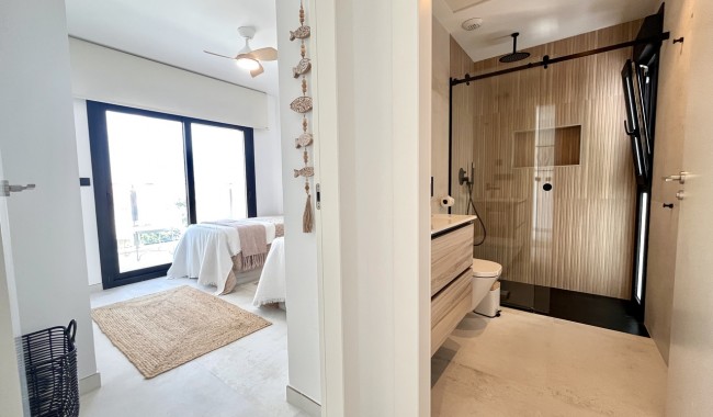 Resale - Apartment - Orihuela Costa - La Zenia