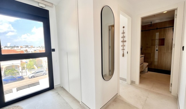 Resale - Apartment - Orihuela Costa - La Zenia