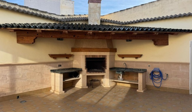 Resale - Townhouse - Los Montesinos