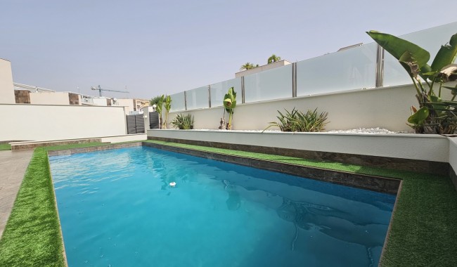 Brukt - Villa - Orihuela Costa - Villamartín