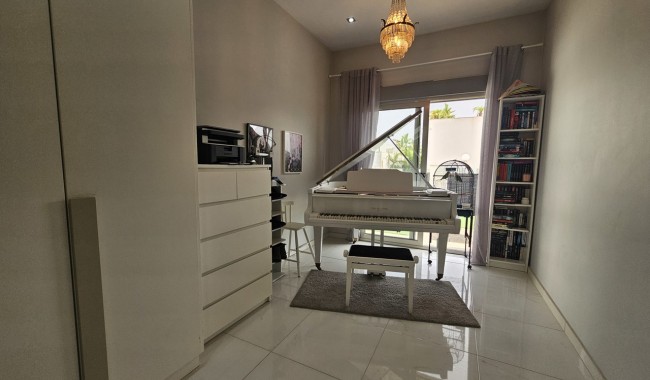 Brukt - Villa - Orihuela Costa - Villamartín
