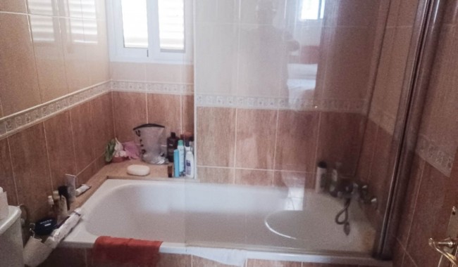 Resale - Apartment - Guardamar - El Eden