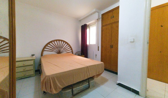 Sprzedaż - Apartament - Torrevieja - Playa de los locos