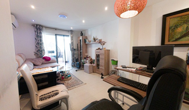 Resale - Apartment - Torrevieja - Playa de Los Locos-Curva del Palangre