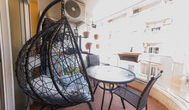 Resale - Apartment - Torrevieja - Playa de Los Locos-Curva del Palangre