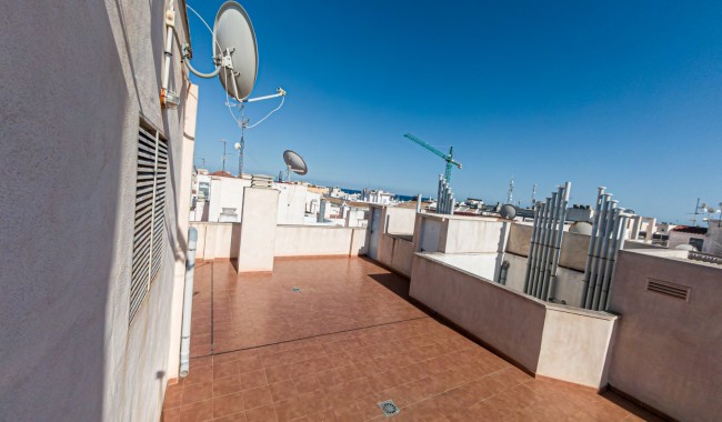 Resale - Apartment - Torrevieja - Playa de Los Locos-Curva del Palangre