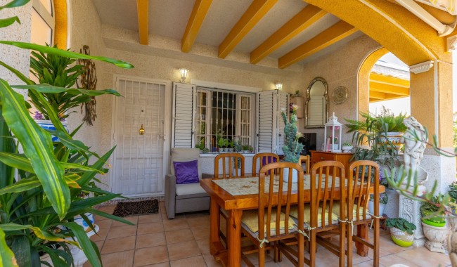 Brukt - Villa - Torrevieja - Zona los Frutales