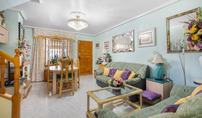 Brukt - Villa - Torrevieja - Zona los Frutales
