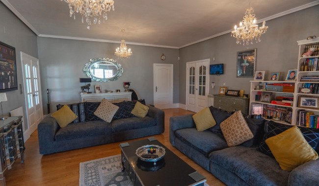 Begagnad - Villa - Heredades