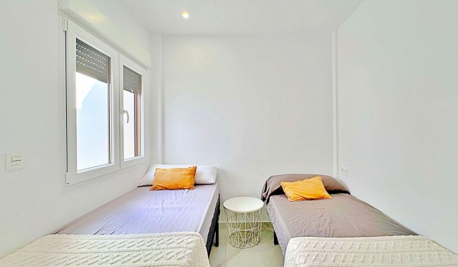 Begagnad - Radhus - Torrevieja - Los Balcones