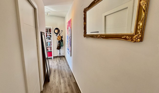 Sprzedaż - Willa - Punta Prima