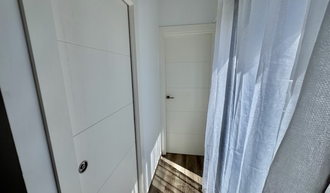 Sprzedaż - Willa - Punta Prima