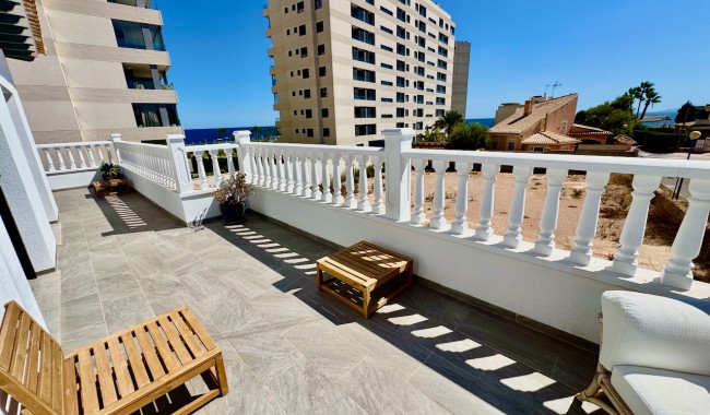 Sprzedaż - Willa - Punta Prima