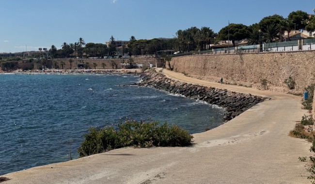 Sprzedaż - Willa - Punta Prima