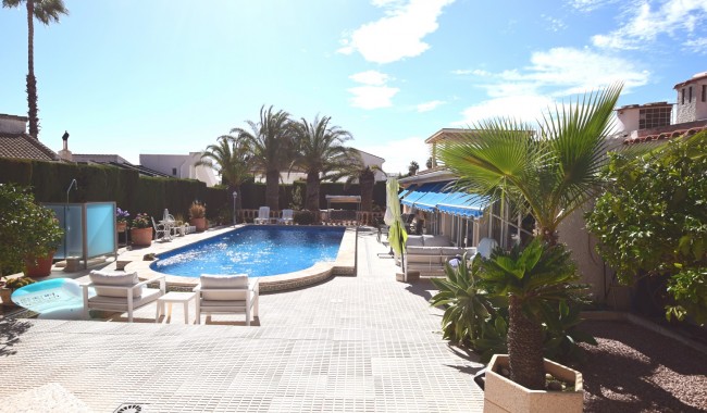 Begagnad - Villa - Ciudad Quesada/Rojales - Central Quesada