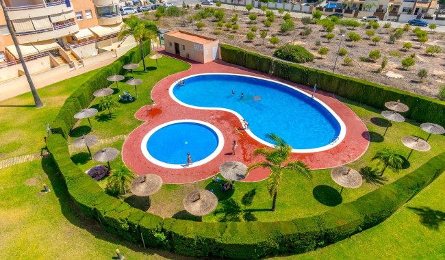 Resale - Apartment - Orihuela - Dehesa de Campoamor