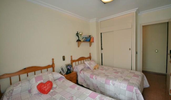 Resale - Apartment - Guardamar