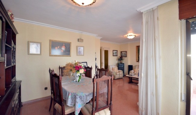 Resale - Apartment - Guardamar