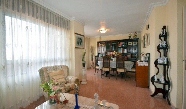 Resale - Apartment - Guardamar