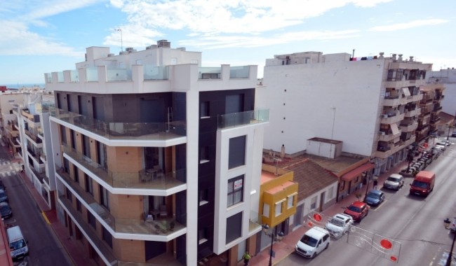 Resale - Apartment - Guardamar