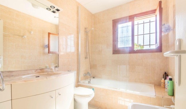 Brukt - Vertikaldelt - Orihuela Costa - Cabo Roig