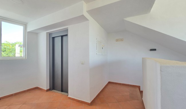 Sprzedaż - Apartament - Terrazas de la Torre