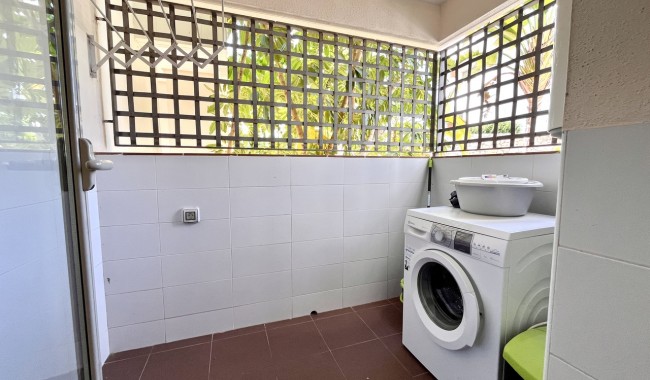 Segunda mano - Apartamento - Orihuela - Las Colinas Golf