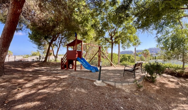 Segunda mano - Apartamento - Orihuela - Las Colinas Golf