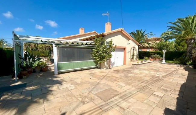 Resale - Villa - Orihuela - Cabo Roig