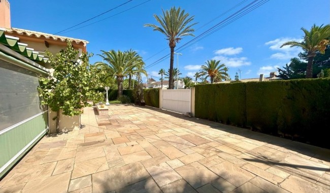 Resale - Villa - Orihuela - Cabo Roig