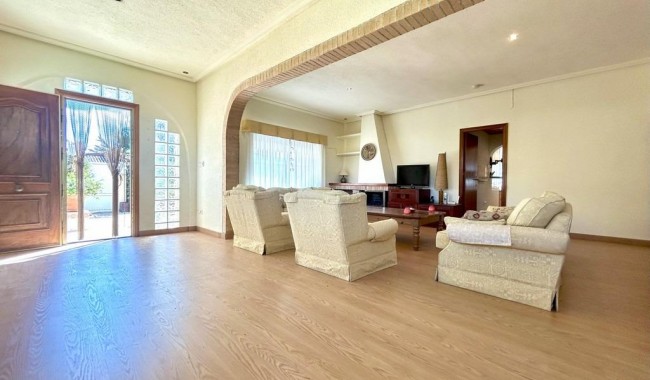 Resale - Villa - Orihuela - Cabo Roig