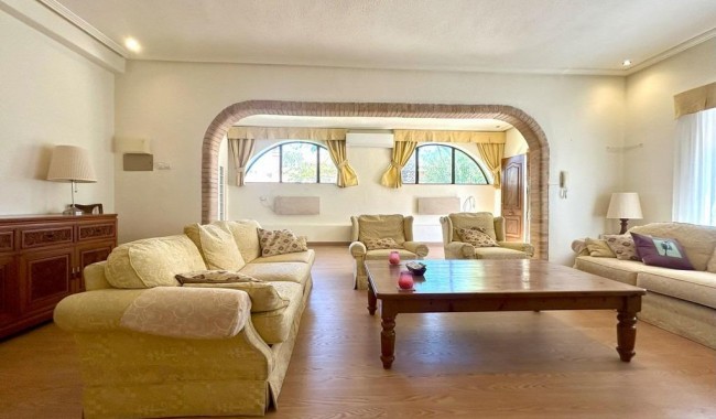 Resale - Villa - Orihuela - Cabo Roig