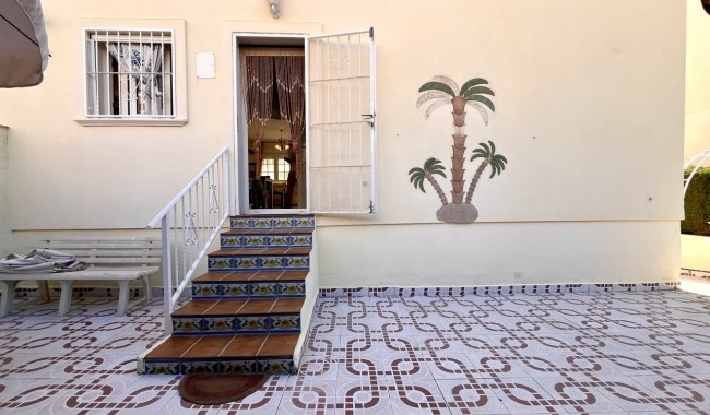 Resale - Apartment - Orihuela Costa - Playa Flamenca