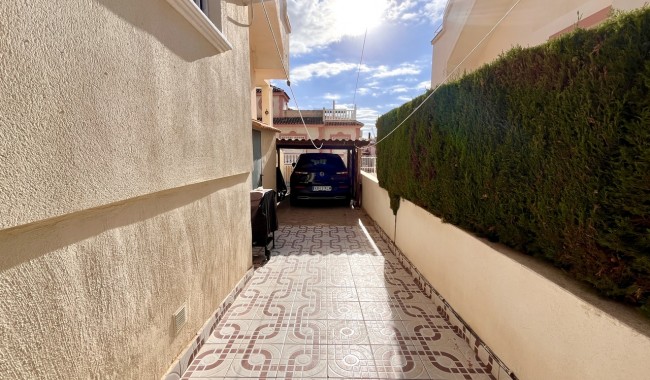 Resale - Apartment - Orihuela Costa - Playa Flamenca