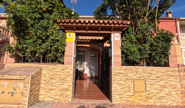 Begagnad - Radhus - Torrevieja - El Acequión - Los Náufragos