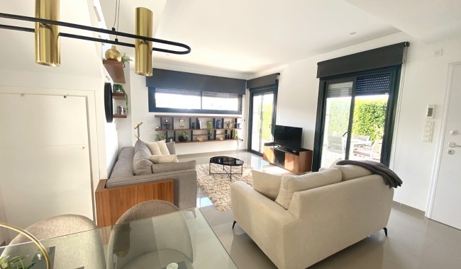 Sprzedaż - Willa - Ciudad Quesada - Doña pepa