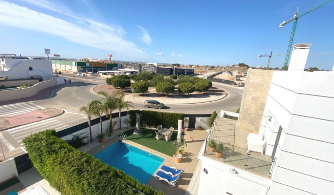 Sprzedaż - Willa - Ciudad Quesada - Doña pepa