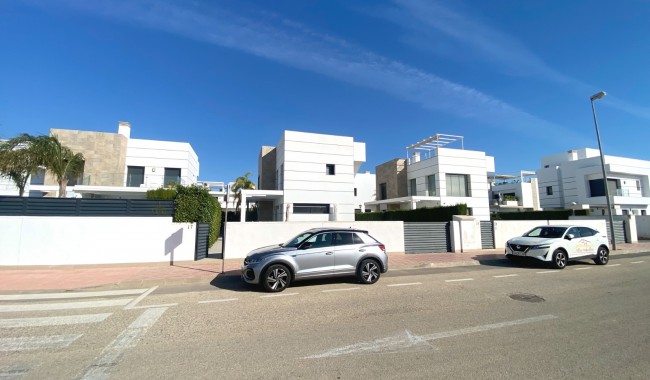 Sprzedaż - Willa - Ciudad Quesada - Doña pepa