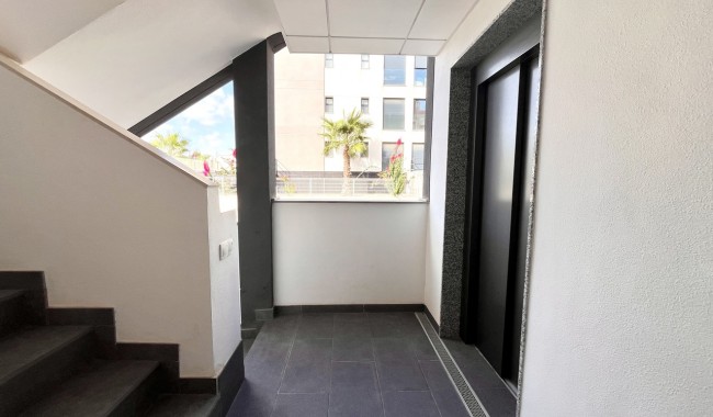Resale - Apartment - Orihuela - Villamartín