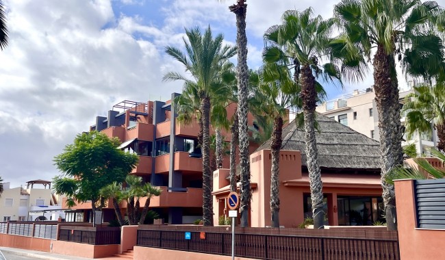 Resale - Apartment - Orihuela - Villamartín
