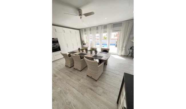 Begagnad - Villa - Ciudad Quesada/Rojales - Central Quesada