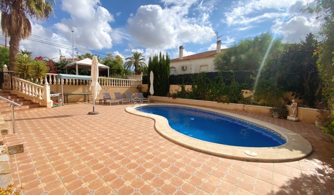 Begagnad - Villa - Ciudad Quesada/Rojales - Central Quesada
