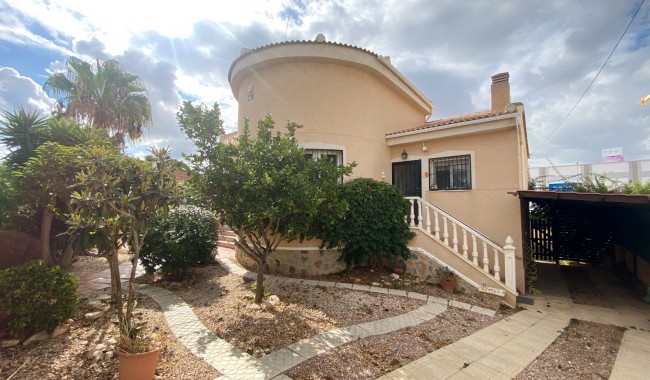 Begagnad - Villa - Ciudad Quesada/Rojales - Central Quesada