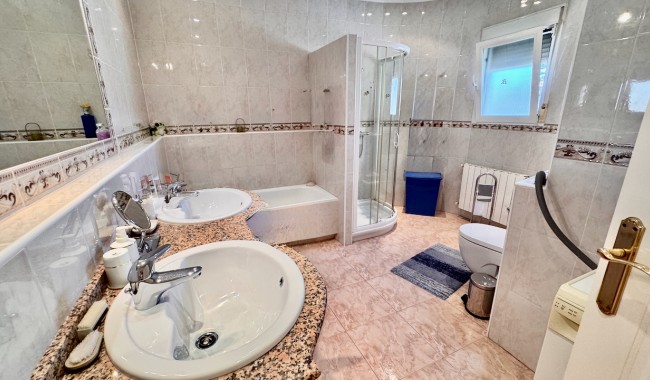 Begagnad - Villa - Benferri