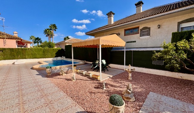 Begagnad - Villa - Benferri