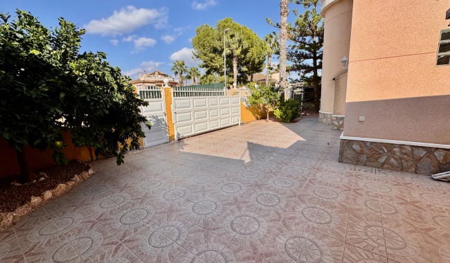 Begagnad - Villa - Benferri