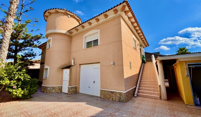 Begagnad - Villa - Benferri