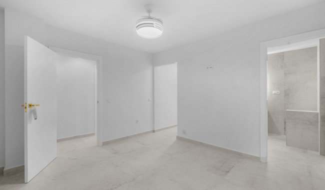 Begagnad - Lägenhet - Torrevieja - Playa de La Acequion