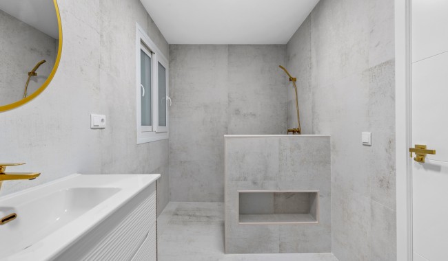 Begagnad - Lägenhet - Torrevieja - Playa de La Acequion